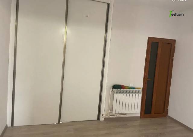 Երկու հարկանի քարե տուն Բագրևանդի փողոցում Ավանում, 150 քմ, 2 սանհանգույց, կոսմետիկ վերանորոգում