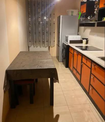 3 սենյականոց բնակարան նորակառույց շենքում Ադոնցի փողոցում, 75 ք.մ., 15/18 հարկ, 2 սանհանգույց