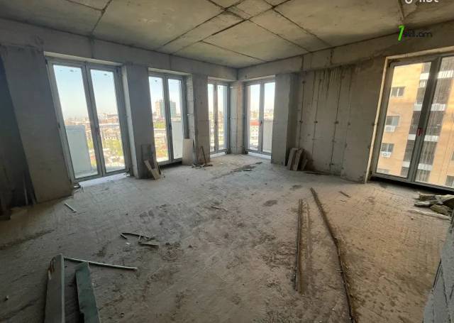 4 սենյականոց բնակարան նորակառույց շենքում Գյուլբենկյան փողոցում, 130 ք.մ., 9/16 հարկ, 2 սանհանգույց