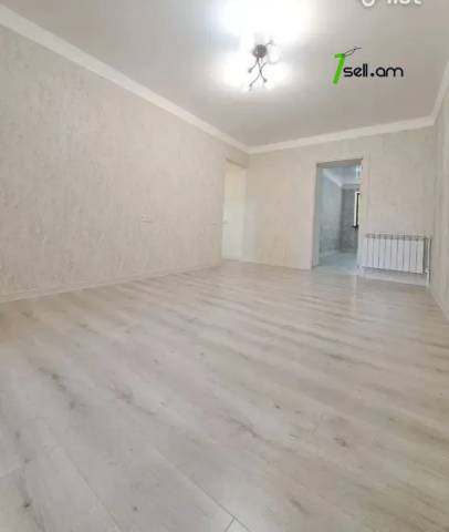 3 սենյականոց բնակարան Մամիկոնյանց փողոցում, 57 ք.մ., նախավերջին հարկ, կապիտալ վերանորոգված