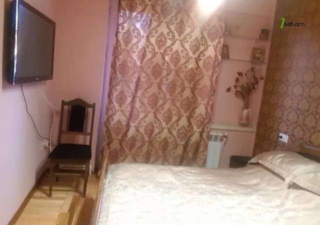 3 սենյականոց բնակարան Մինաս Ավետիսյան փողոցում, 78 ք.մ., նախավերջին հարկ, կապիտալ վերանորոգված