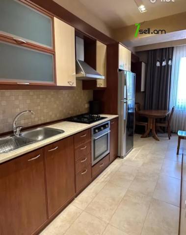 4 սենյականոց բնակարան նորակառույց շենքում Պուշկինի փողոցում, 98 քմ, 8/10 հարկ, 2 սանհանգույց