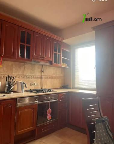 4 սենյականոց բնակարան Հրաչյա Աճառյանի փողոցում, 110 քմ, 5/9 հարկ, 2 սանհանգույց