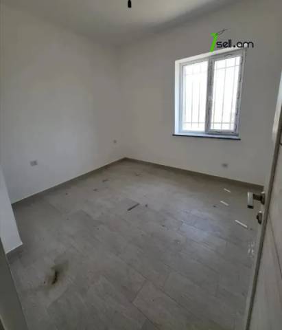 Երկու հարկանի քարե տուն Զովունիում, 500 ք.մ., կապիտալ վերանորոգված