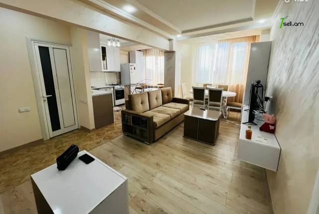 2 սենյականոց բնակարան Արամ Խաչատրյան փողոցում, 49 քմ, 9/13 հարկ, եվրովերանորոգված