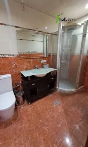 2 սենյականոց բնակարան նորակառույց շենքում Թումանյան փողոցում, 90 քմ, 2/6 հարկ, բարձր առաստաղներ