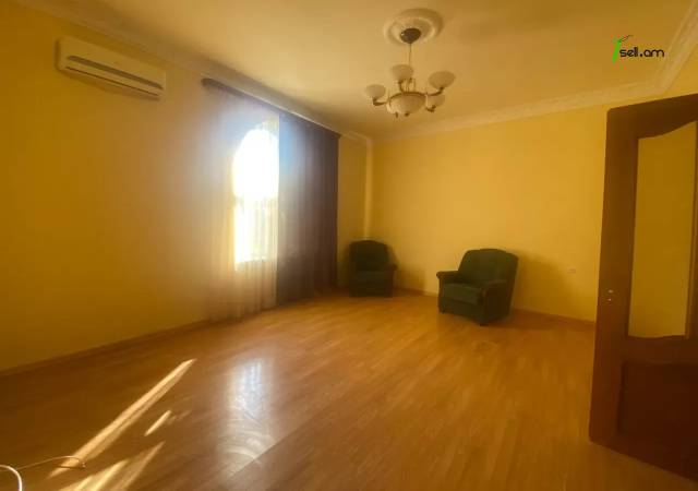 3 սենյականոց բնակարան Ամիրյան փողոցում, 90 ք.մ., 2 սանհանգույց, բարձր առաստաղներ