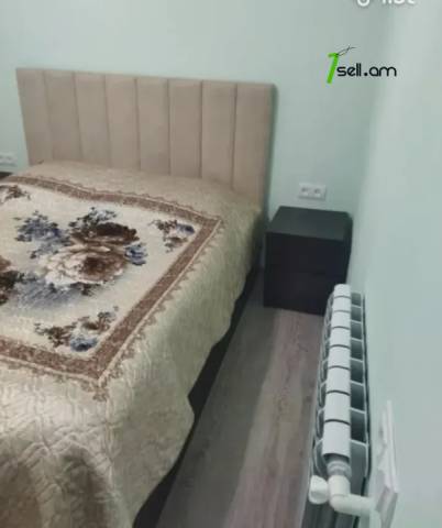 3 սենյականոց բնակարան նորակառույց շենքում Գրիբոյեդովի փողոցում, 80 քմ, նախավերջին հարկ