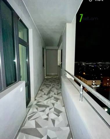 2 սենյականոց բնակարան նորակառույց շենքում, P. Sevak St, 70 ք.մ., 13/18 հարկ, բարձր առաստաղներ