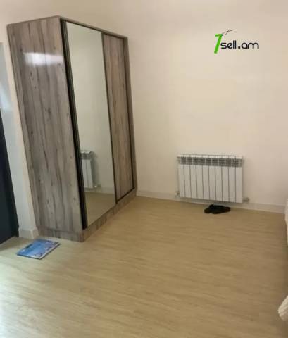 Մեկ հարկանի քարե տուն Նոր-Արեշի 46 փողոցում Էրեբունիում, 500 քմ, եվրովերանորոգված