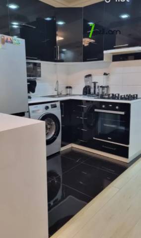 3 սենյականոց բնակարան Կոմիտասի պողոտայում, 55 ք.մ., նախավերջին հարկ, դիզայներական ոճով վերանորոգված