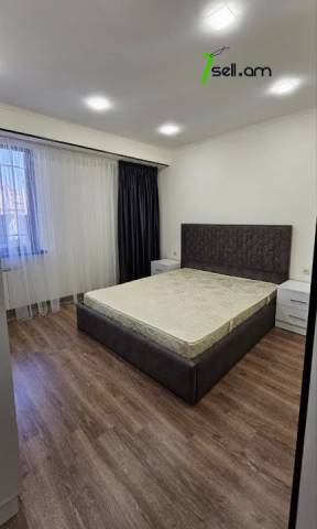 4 սենյականոց բնակարան Րաֆֆու փողոցում, 90 քմ, 2/9 հարկ, կապիտալ վերանորոգված