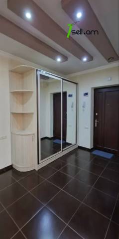 3 սենյականոց բնակարան Սայաթ-Նովայի պողոտայում, 90 ք.մ., 2 սանհանգույց, 6/10 հարկ, եվրովերանորոգված