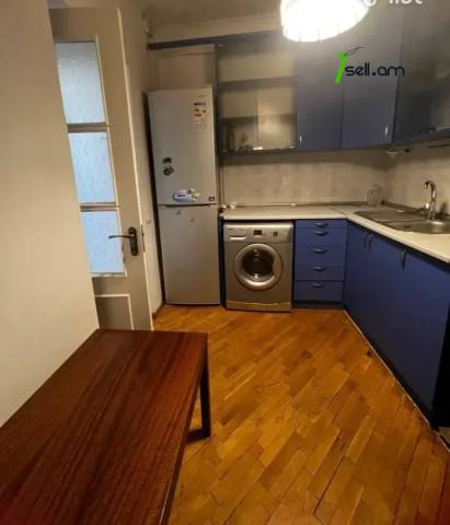 2 սենյականոց բնակարան Սեբաստիայի փողոցում, 40 քմ, կապիտալ վերանորոգված, քարե շենք