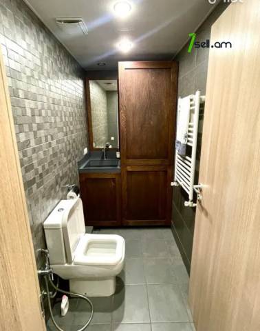 4 սենյականոց բնակարան նորակառույց շենքում Լվովյան փողոցում, 116 քմ, 3/8 հարկ, 2 սանհանգույց