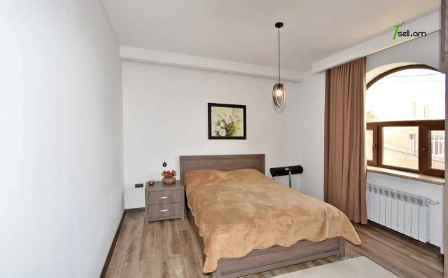 Երկու հարկանի քարե տուն, Նոյ թաղամաս Մալաթիա Սեբաստիայում, 1020 ք.մ., 3+ սանհանգույց