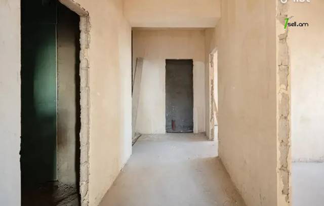 4 սենյականոց բնակարան նորակառույց շենքում Ադոնցի փողոցում, 95 քմ, 2 սանհանգույց, բարձր առաստաղներ