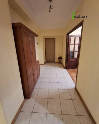 2 սենյականոց բնակարան Ամիրյան փողոցում, 68 ք.մ., 5/9 հարկ