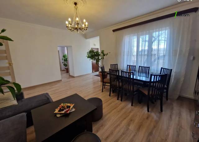 Մեկ հարկանի քարե տուն Բուժաշխատողների փողոցում Նորք Մարաշում, 96 քմ, կապիտալ վերանորոգված