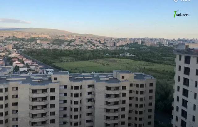 2 սենյականոց բնակարան նորակառույց շենքում Ծարավ Աղբյուր փողոցում, 85 ք.մ., բարձր առաստաղներ