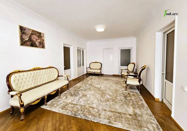 Երկու հարկանի քարե տուն Քանաքեռ Զեյթունում, 1600 ք.մ., 3+ սանհանգույց, կապիտալ վերանորոգված