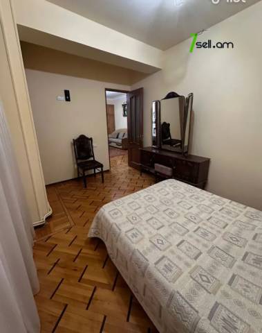 3 սենյականոց բնակարան Պուշկինի փողոցում, 80 քմ, 2/9 հարկ, մասնակի վերանորոգում