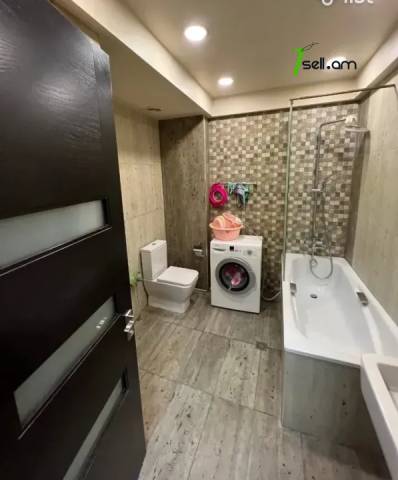 4 սենյականոց բնակարան նորակառույց շենքում Սասնա Ծռերի փողոցում, 112 ք.մ., 2 սանհանգույց