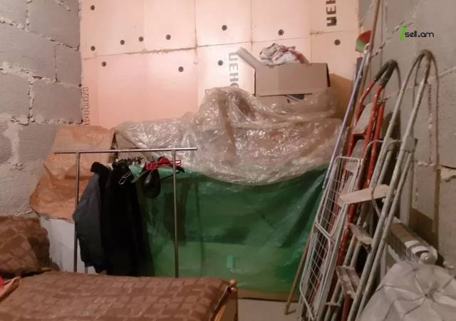 Երկու հարկանի քարե տուն Շենգավիթ փողոցում Շենգավիթում, 200 ք.մ., 2 սանհանգույց, մասնակի վերանորոգում