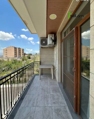 6 սենյականոց բնակարան նորակառույց շենքում Լուսինե Զաքարյան փողոցում, 157 քմ, 2/7 հարկ