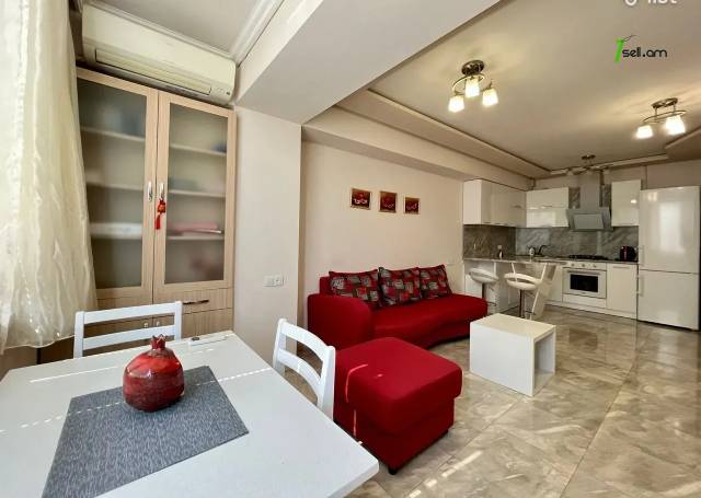 2 սենյականոց բնակարան, Vardanants Street, 50 ք.մ., 5/10 հարկ, կապիտալ վերանորոգված