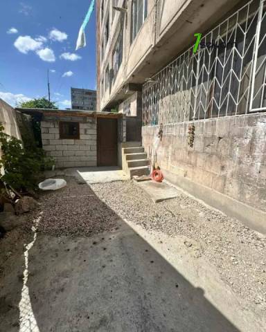 3 սենյականոց բնակարան Արցախի պողոտայում, 67 քմ, 1/14 հարկ, կապիտալ վերանորոգված, քարե շենք