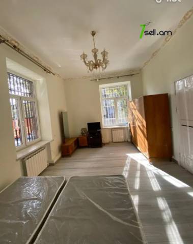 3 սենյականոց բնակարան Բաղրամյան պողոտայում, 80 ք.մ., 2/5 հարկ, բարձր առաստաղներ