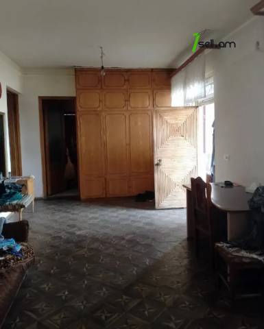 Երեք հարկանի քարե տուն Նոր Արեշի 37րդ փողոցում Էրեբունիում, 536 ք.մ., 2 սանհանգույց