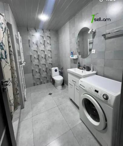 3 սենյականոց բնակարան նորակառույց շենքում, Նորաշեն թաղամաս, 89 ք.մ., 8/12 հարկ, բարձր առաստաղներ