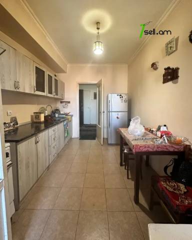 Ընդարձակ 1 սենյականոց բնակարան Իսրայելյան փողոցում, 55 քմ, 7/9 հարկ, 2 սանհանգույց