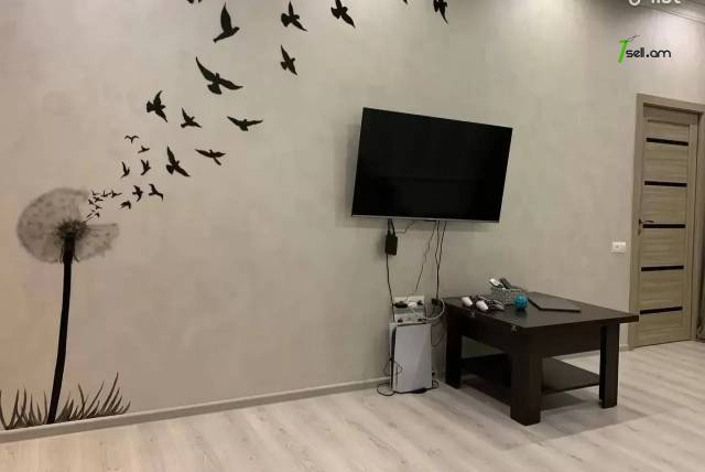 3 սենյականոց բնակարան նորակառույց շենքում, Ծիծեռնակաբերդի խճուղի, 83 ք.մ., 14/20 հարկ