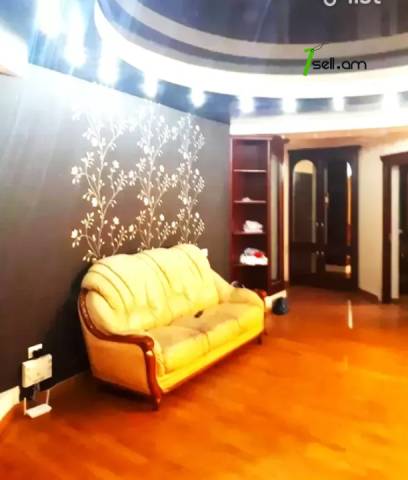 3 սենյականոց բնակարան Սայաթ-Նովայի պողոտայում, 105 ք.մ., 2 սանհանգույց, բարձր առաստաղներ