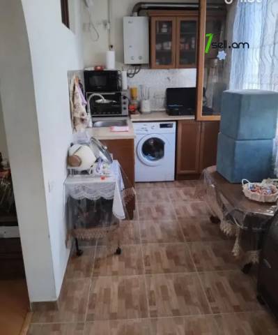 2 սենյականոց բնակարան Մարշալ Խուդյակովի փողոցում, 43 քմ, 7/9 հարկ, 2 սանհանգույց