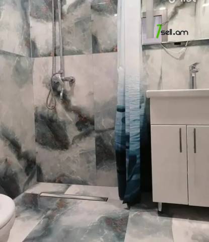 3 սենյականոց բնակարան Սեբաստիայի փողոցում, 72 ք.մ., 7/9 հարկ, մի քանի պատշգամբ, կապիտալ վերանորոգված