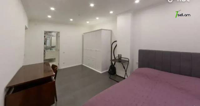 Մեկ հարկանի քարե տուն, Համո Սահյան կենտրոնում, 170 ք.մ., 3+ սանհանգույց