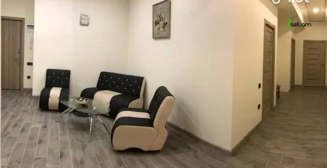 3 սենյականոց բնակարան նորակառույց շենքում Ծարավ աղբյուրի փողոցում, 110 ք.մ., 11/14 հարկ