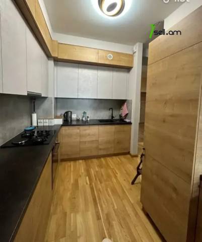 2 սենյականոց բնակարան նորակառույց շենքում Պարույր Սևակի փողոցում, 74 ք.մ., բարձր առաստաղներ