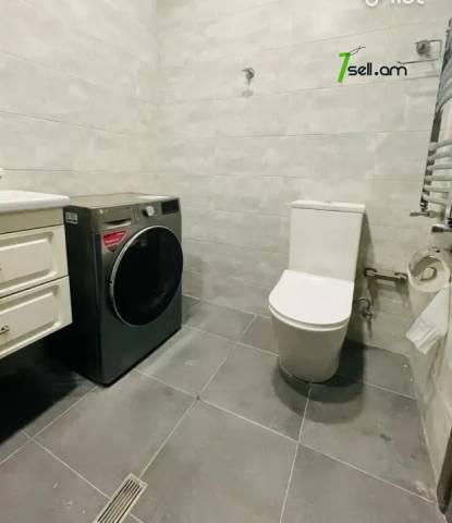 2 սենյականոց բնակարան նորակառույց շենքում Արամ Խաչատրյանի փողոցում, 61 քմ, 5/11 հարկ