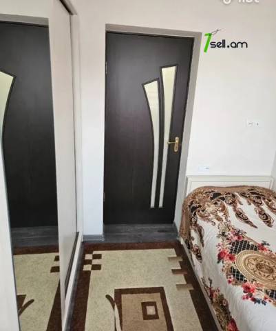 2 սենյականոց բնակարան Խաղաղ Դոնի փողոցում, 40 քմ, կապիտալ վերանորոգված