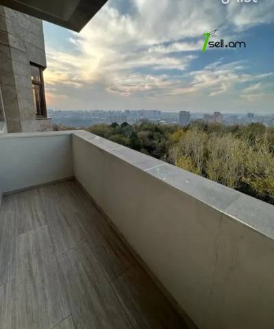 3 սենյականոց բնակարան նորակառույց շենքում Վահրամ Փափազյան փողոցում, 120 ք.մ., 2 սանհանգույց