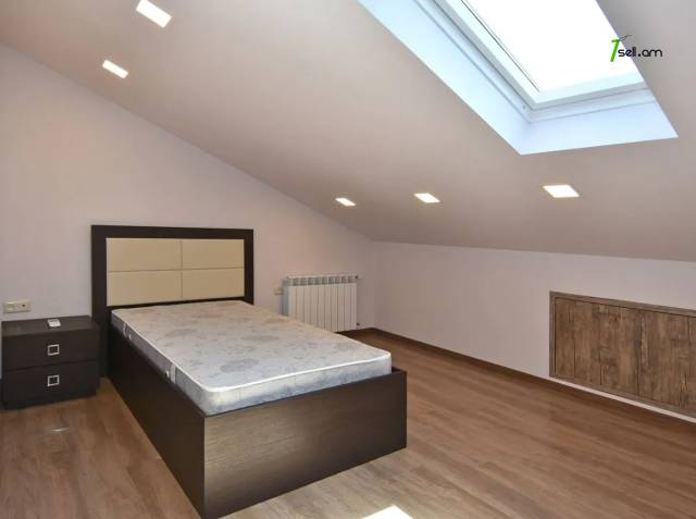 5 սենյականոց բնակարան Տերյան փողոցում, 125 ք.մ., 2 սանհանգույց, դիզայներական ոճով վերանորոգված