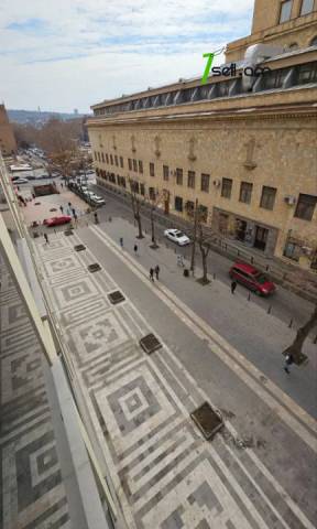 3 սենյականոց բնակարան նորակառույց շենքում Արամի փողոցում, 70 ք.մ., 5/12 հարկ, բարձր առաստաղներ