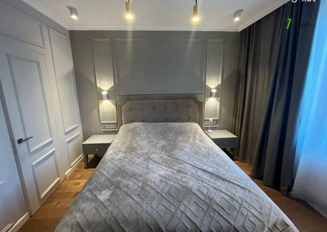 3 սենյականոց բնակարան նորակառույց շենքում Օրբելի եղբայրների փողոցում, 85 քմ, 4/15 հարկ