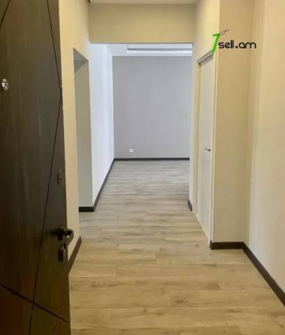 3 սենյականոց բնակարան Կոմիտասի պողոտայում, 90 ք.մ., բարձր առաստաղներ, 3/5 հարկ, կապիտալ վերանորոգված
