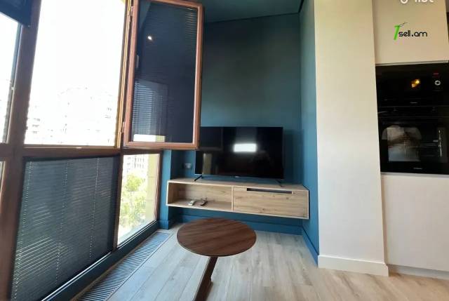 3 սենյականոց բնակարան նորակառույց շենքում Կոմիտասի պողոտայում, 55 ք.մ., 10/15 հարկ, բարձր առաստաղներ